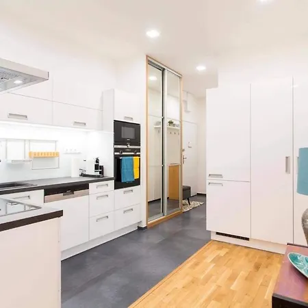 Guest house Friendly Private In The Sharing Flat